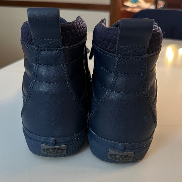 Vans Navy High-Top MTE Sneakers - Picture 2 of 7
